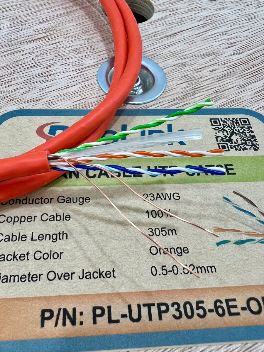 Dây mạng, cáp mạng Cat6E UTP lõi đồng chuẩn 23awg, cuộn 305m lô gỗ hãng PicoLink P/N: PL-UTP305-6E,  màu cam
